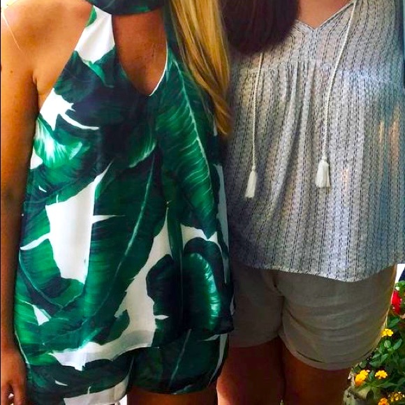 Tropical print green romper size 4 - Picture 2 of 2